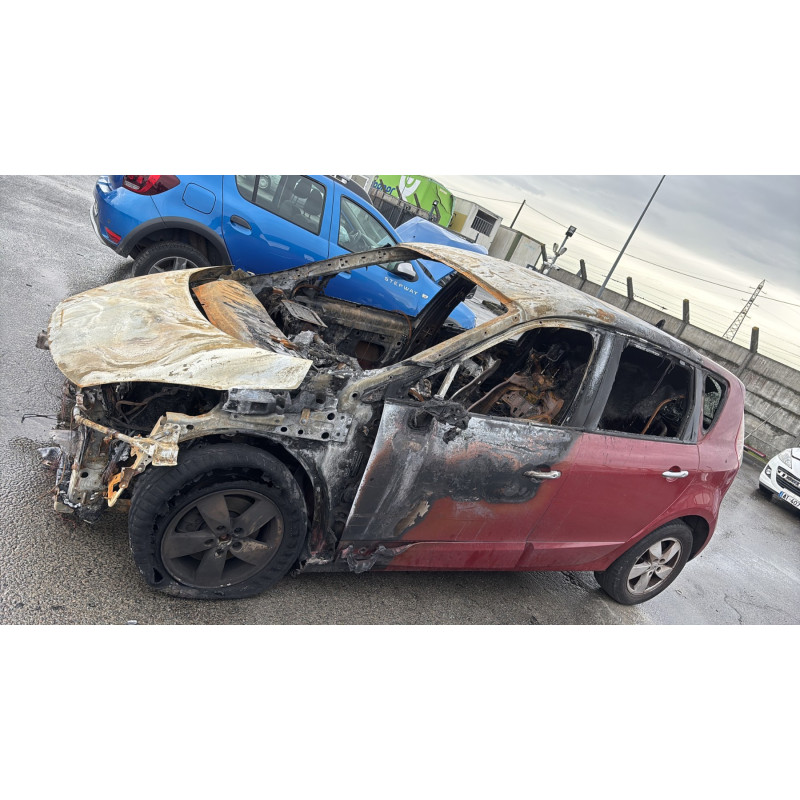 Feu arriere secondaire gauche (feux) RENAULT SCENIC 3 Photo n°13