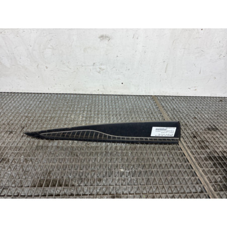 Baguette de porte arriere droite RENAULT CLIO 4 Photo n°1