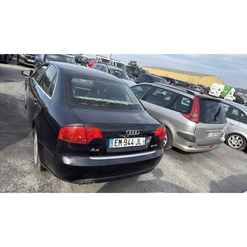Feu arriere secondaire gauche (feux) AUDI A4 2 Photo n°8
