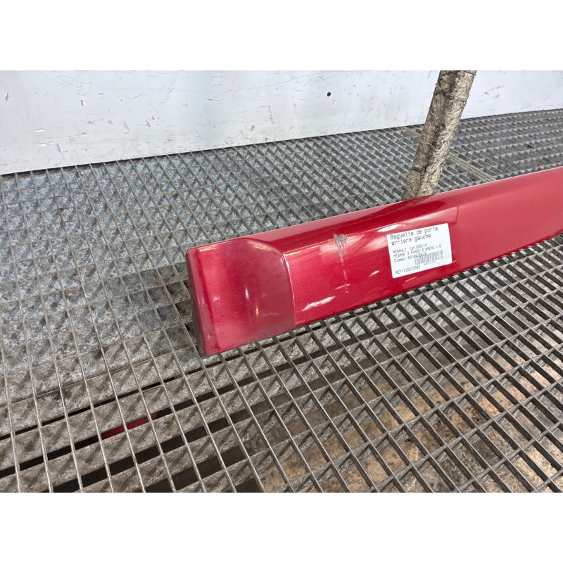 Baguette de porte arriere gauche  RENAULT MEGANE 3 Photo n°4