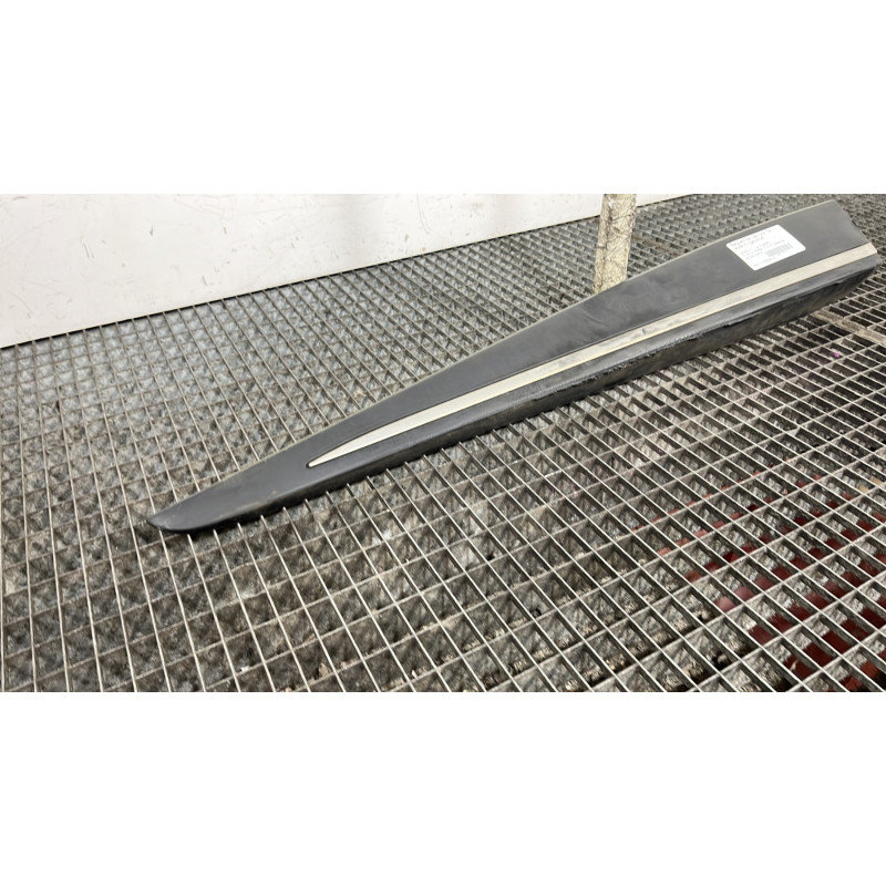 Baguette de porte avant gauche RENAULT CLIO 4 Photo n°2
