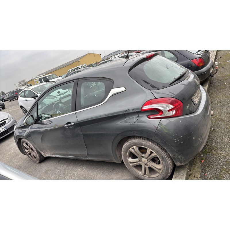 Enjoliveur PEUGEOT 208 1 Photo n°10