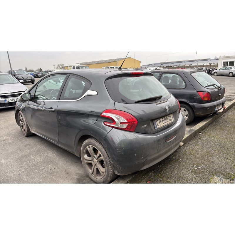 Enjoliveur PEUGEOT 208 1 Photo n°8