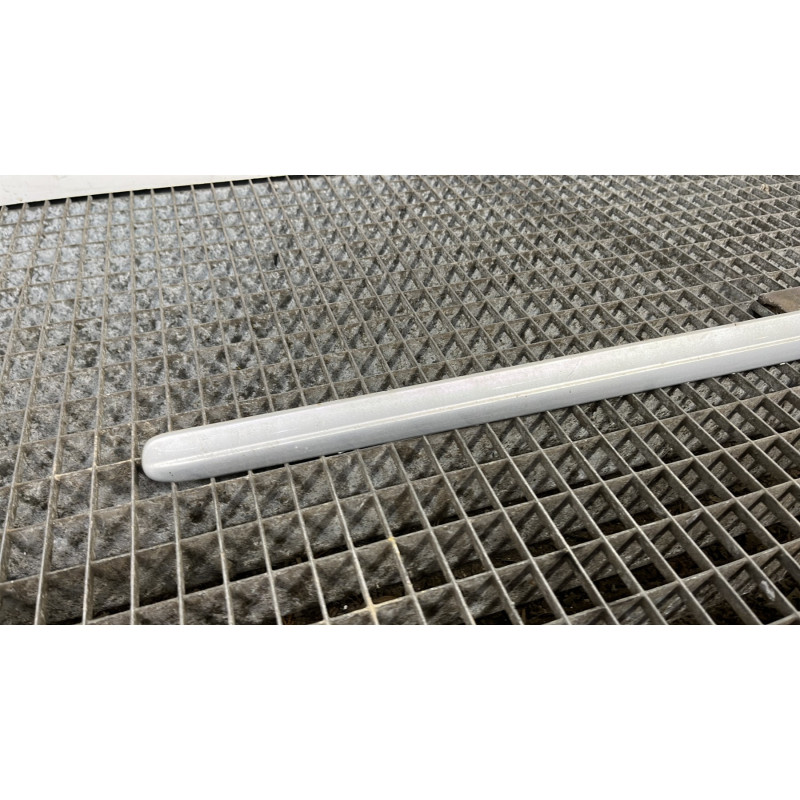 Baguette de porte avant droite VOLKSWAGEN GOLF PLUS Photo n°2