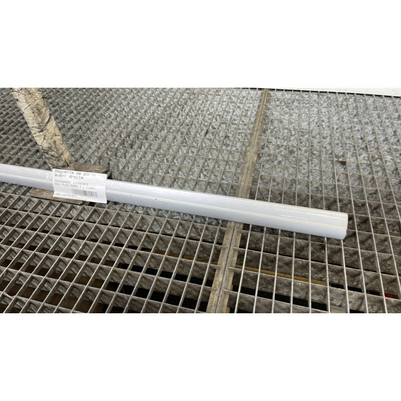 Baguette de porte avant droite VOLKSWAGEN GOLF PLUS Photo n°3