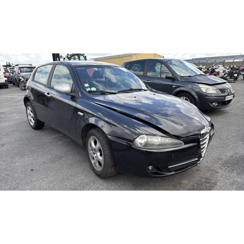 Feu arriere secondaire droit (feux) ALFA ROMEO 147 Photo n°7