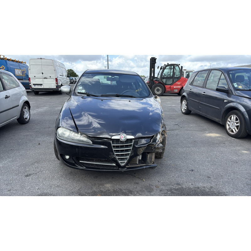 Feu arriere secondaire droit (feux) ALFA ROMEO 147 Photo n°12