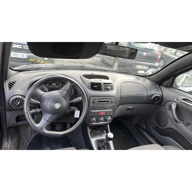 Feu arriere secondaire droit (feux) ALFA ROMEO 147 Photo n°17