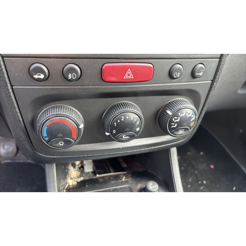 Feu arriere secondaire droit (feux) ALFA ROMEO 147 Photo n°20