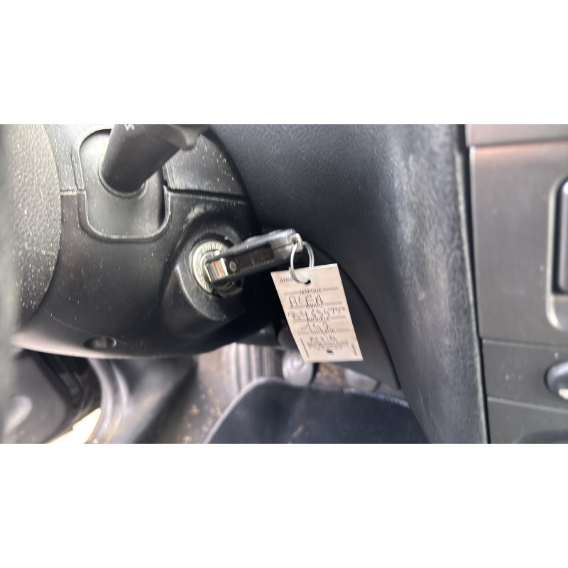 Feu arriere secondaire gauche (feux) ALFA ROMEO 147 Photo n°20