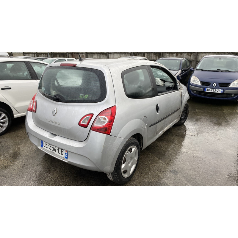 Feu arriere secondaire gauche (feux) RENAULT TWINGO 2 Photo n°6