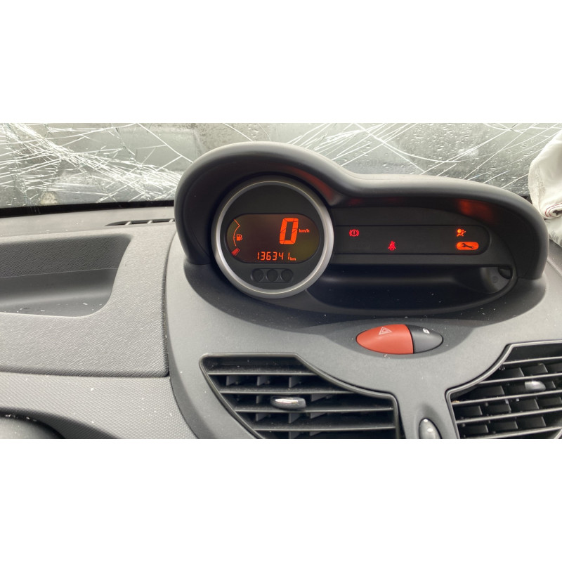 Feu arriere secondaire gauche (feux) RENAULT TWINGO 2 Photo n°18