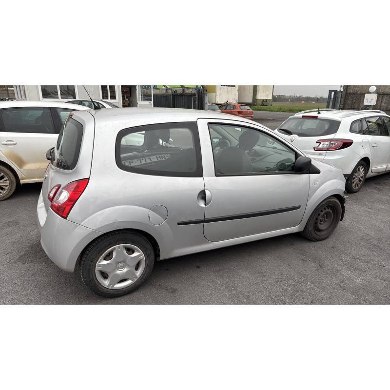 Feu arriere secondaire gauche (feux) RENAULT TWINGO 2 Photo n°9