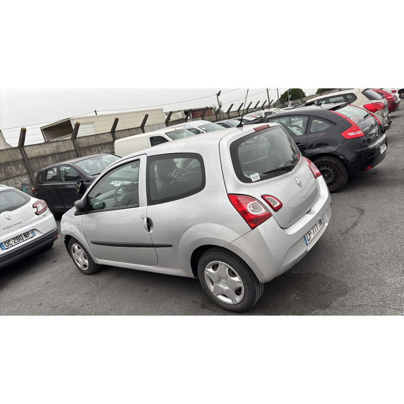 Feu arriere secondaire gauche (feux) RENAULT TWINGO 2 Photo n°10