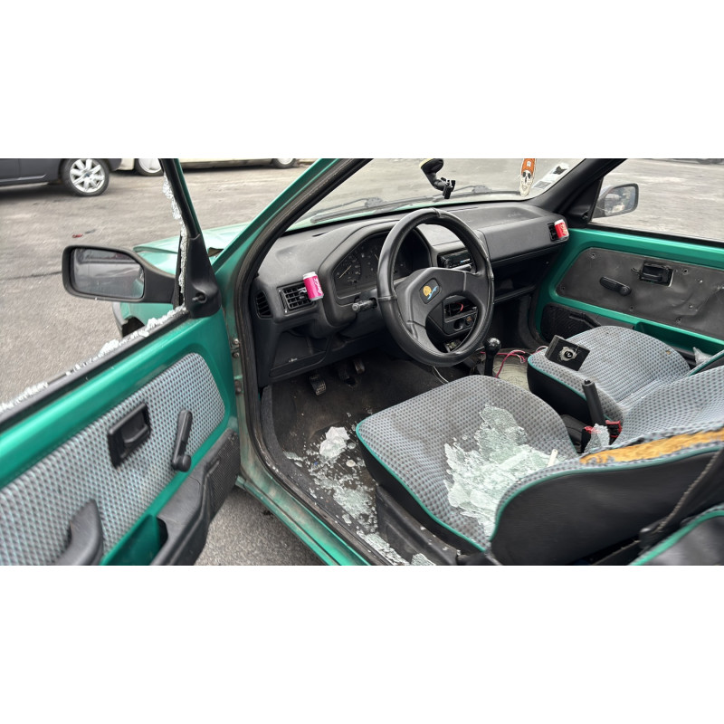 Optique avant secondaire droit (feux)(clignotant) PEUGEOT 106 Photo n°12