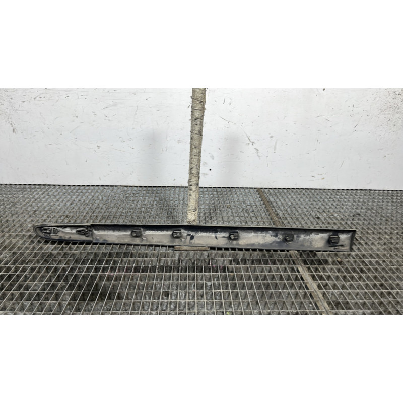 Baguette de porte avant droite RENAULT CLIO 2 CAMPUS Photo n°4