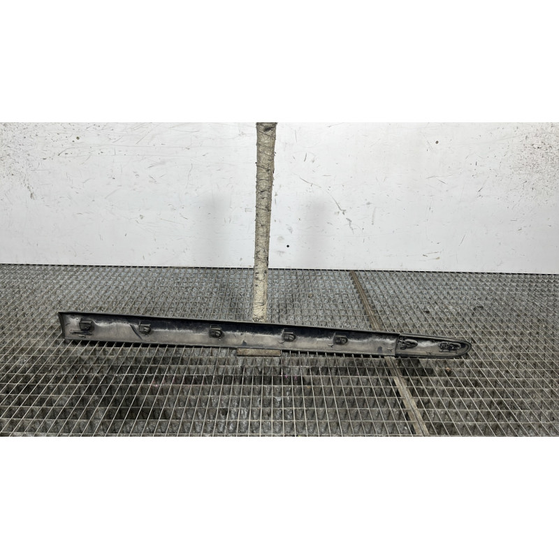 Baguette de porte avant gauche RENAULT CLIO 2 CAMPUS Photo n°4
