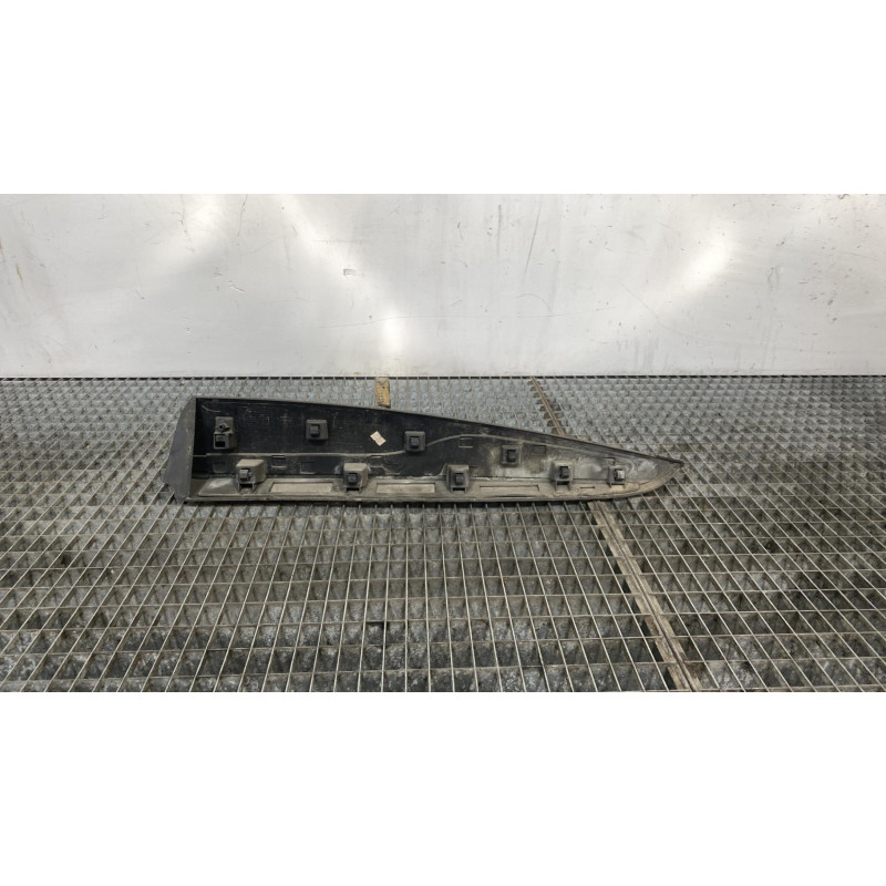 Baguette de porte arriere droite RENAULT CLIO 4 Photo n°1