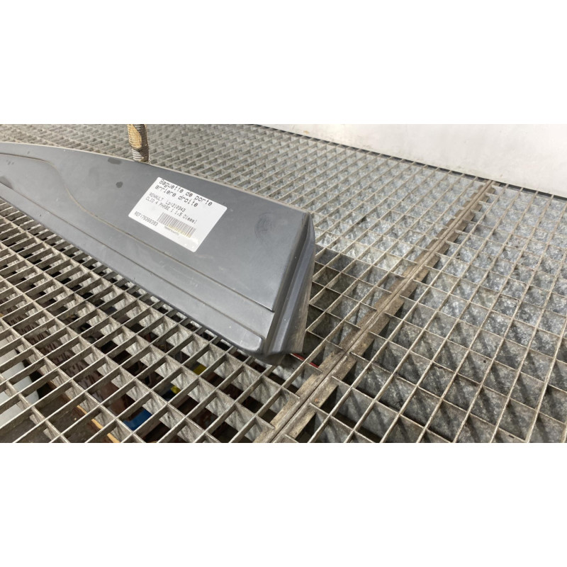 Baguette de porte arriere droite RENAULT CLIO 4 Photo n°4