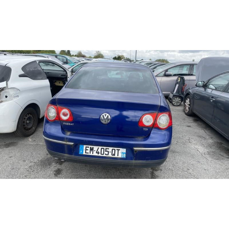 Feu arriere secondaire gauche (feux) VOLKSWAGEN PASSAT 5 Photo n°19