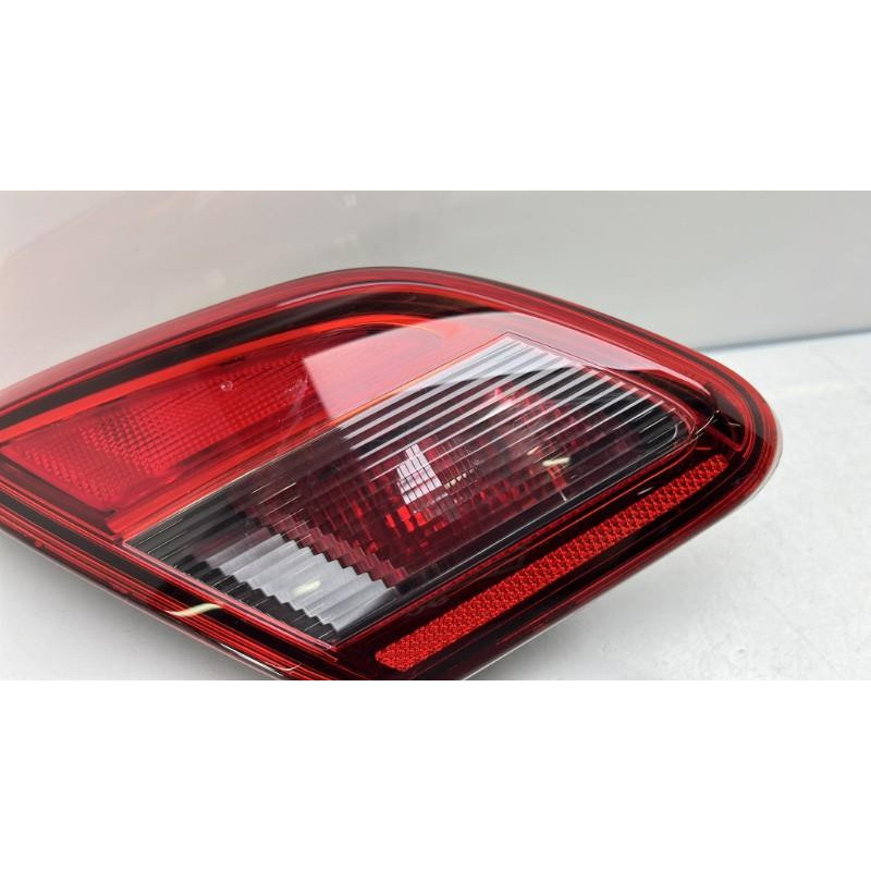 Feu arriere secondaire gauche (feux) OPEL CORSA E Photo n°4