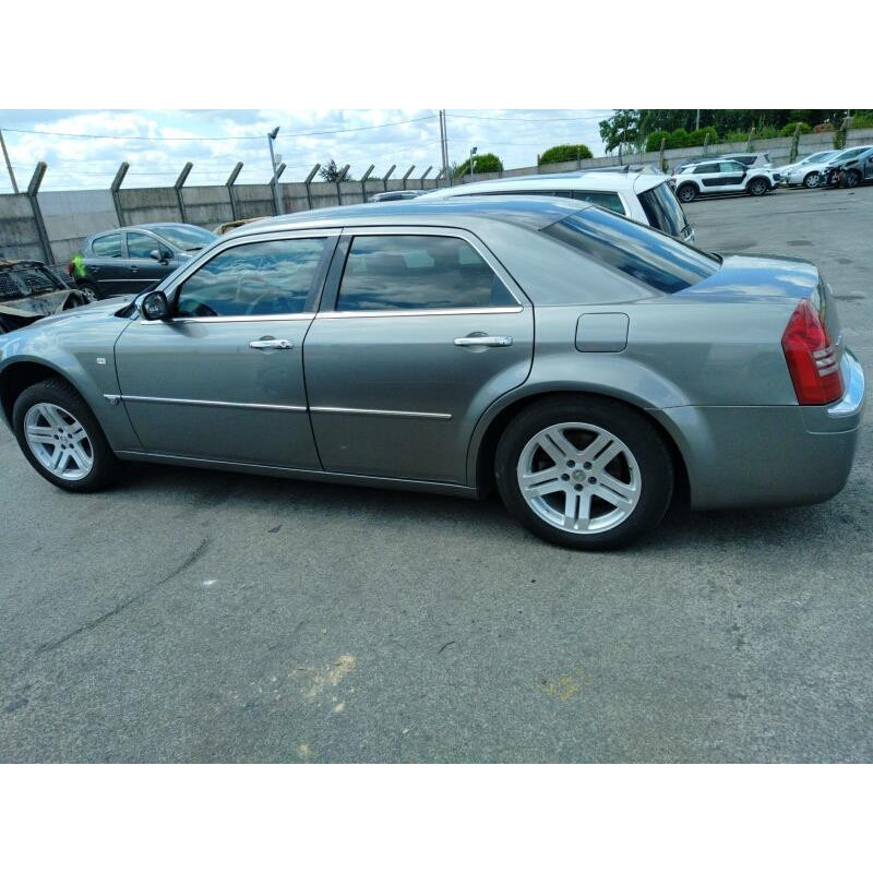 Aile avant gauche CHRYSLER 300C Photo n°6