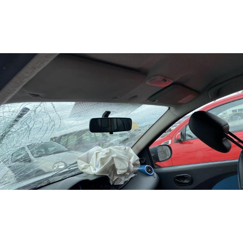 Feu arriere secondaire gauche (feux) RENAULT TWINGO 2 Photo n°5