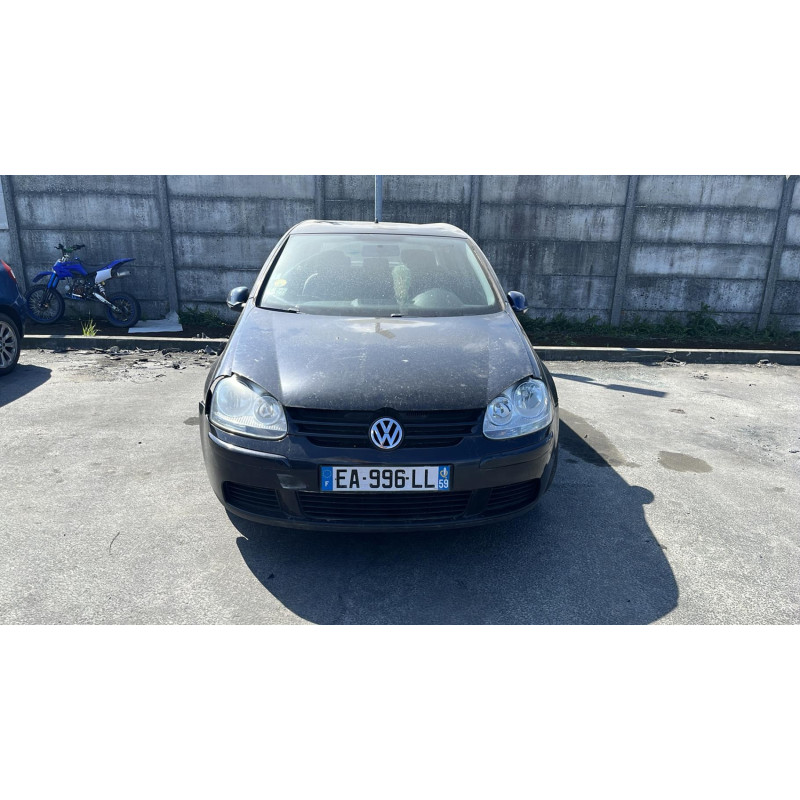 Feu arriere secondaire droit (feux) VOLKSWAGEN GOLF 5 Photo n°4