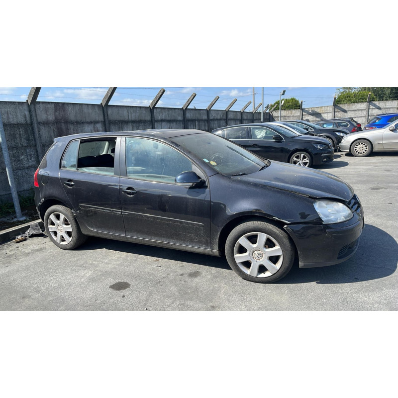 Feu arriere secondaire droit (feux) VOLKSWAGEN GOLF 5 Photo n°5