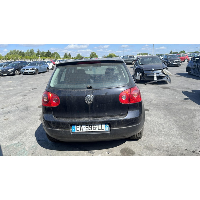 Feu arriere secondaire droit (feux) VOLKSWAGEN GOLF 5 Photo n°9