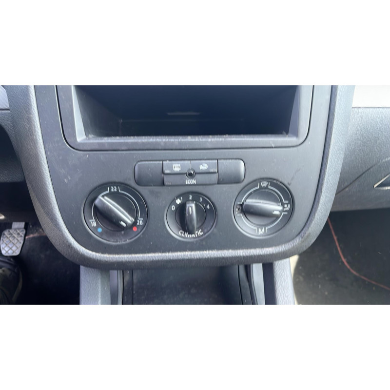 Feu arriere secondaire droit (feux) VOLKSWAGEN GOLF 5 Photo n°10