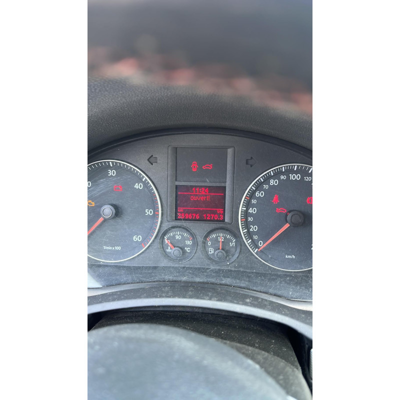 Feu arriere secondaire droit (feux) VOLKSWAGEN GOLF 5 Photo n°13