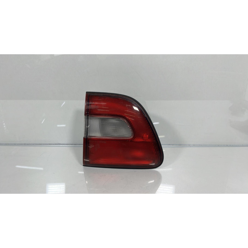 Feu arriere secondaire droit (feux) SUZUKI BALENO 1 Photo n°1