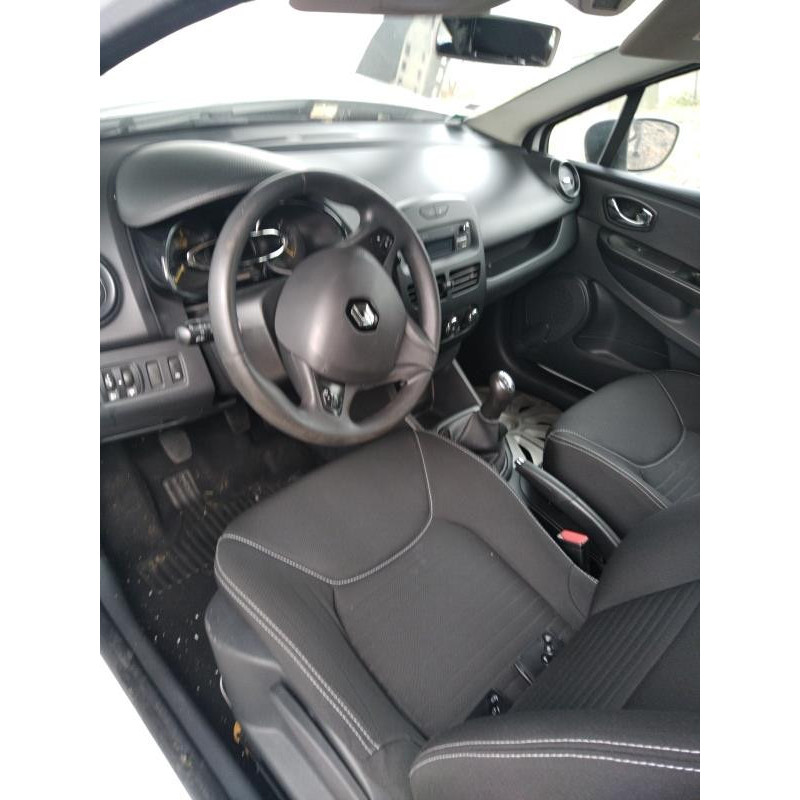 Feu arriere secondaire gauche (feux) RENAULT CLIO 4 Photo n°4