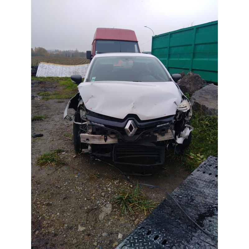 Feu arriere secondaire gauche (feux) RENAULT CLIO 4 Photo n°6