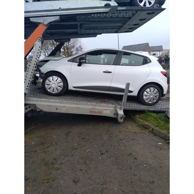 Feu arriere secondaire gauche (feux) RENAULT CLIO 4 Photo n°9