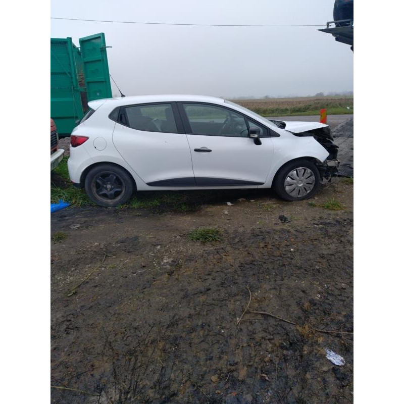 Feu arriere secondaire gauche (feux) RENAULT CLIO 4 Photo n°14
