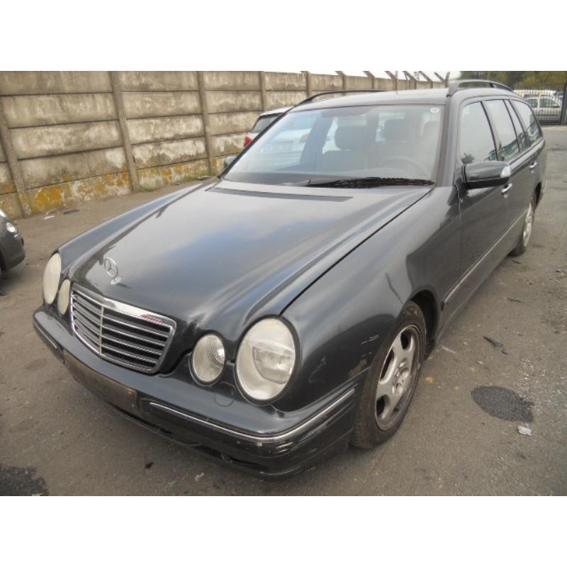 Feu arriere secondaire gauche (feux) MERCEDES CLASSE E 210 Photo n°4