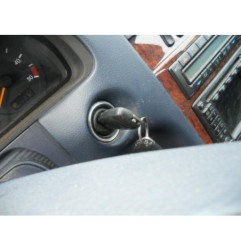 Feu arriere secondaire gauche (feux) MERCEDES CLASSE E 210