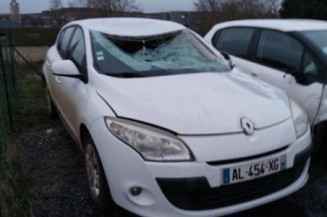 Pretensionneur de ceinture avant droit RENAULT MEGANE 3