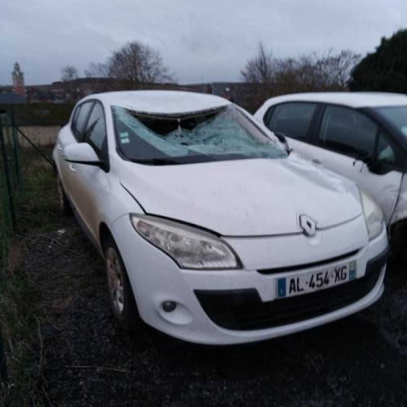 Pretensionneur de ceinture avant droit RENAULT MEGANE 3 Photo n°5