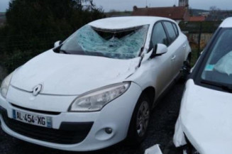 Pretensionneur de ceinture avant droit RENAULT MEGANE 3