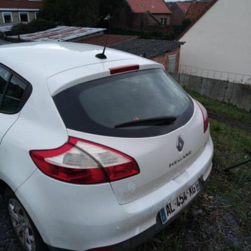Pretensionneur de ceinture avant droit RENAULT MEGANE 3 Photo n°7