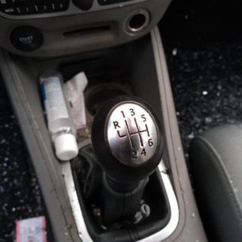 Pretensionneur de ceinture avant droit RENAULT MEGANE 3 Photo n°11