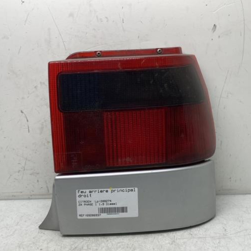 Feu arriere principal droit (feux) CITROEN ZX Photo n°1