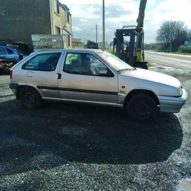 Feu arriere principal droit (feux) CITROEN ZX Photo n°5