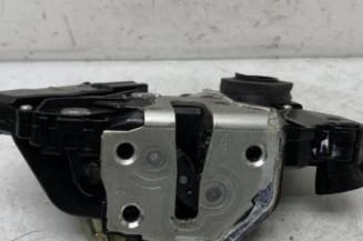 Serrure avant droit TOYOTA YARIS 2