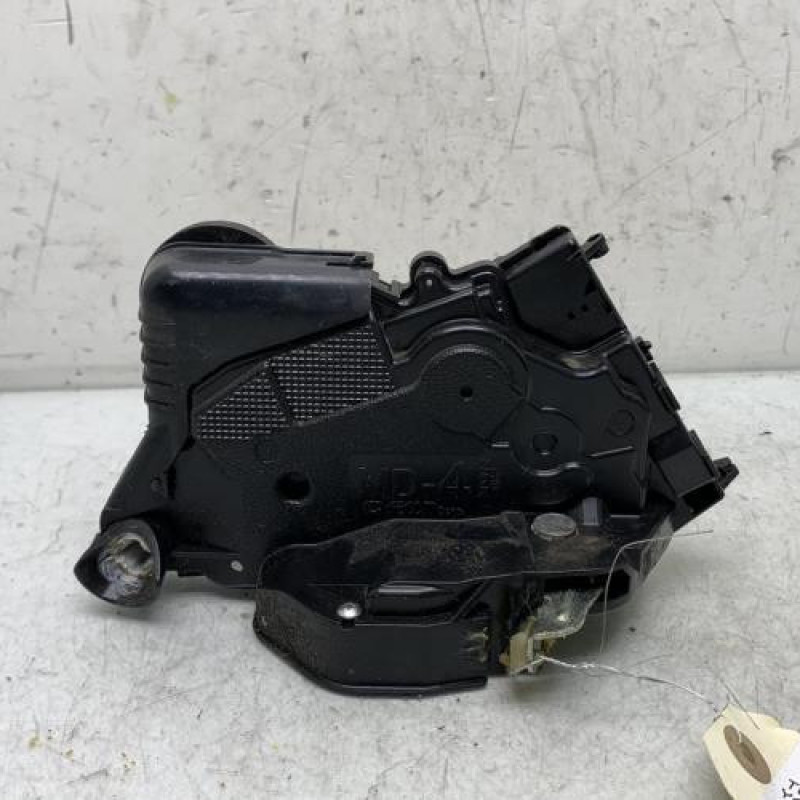 Serrure avant droit TOYOTA YARIS 2 Photo n°3