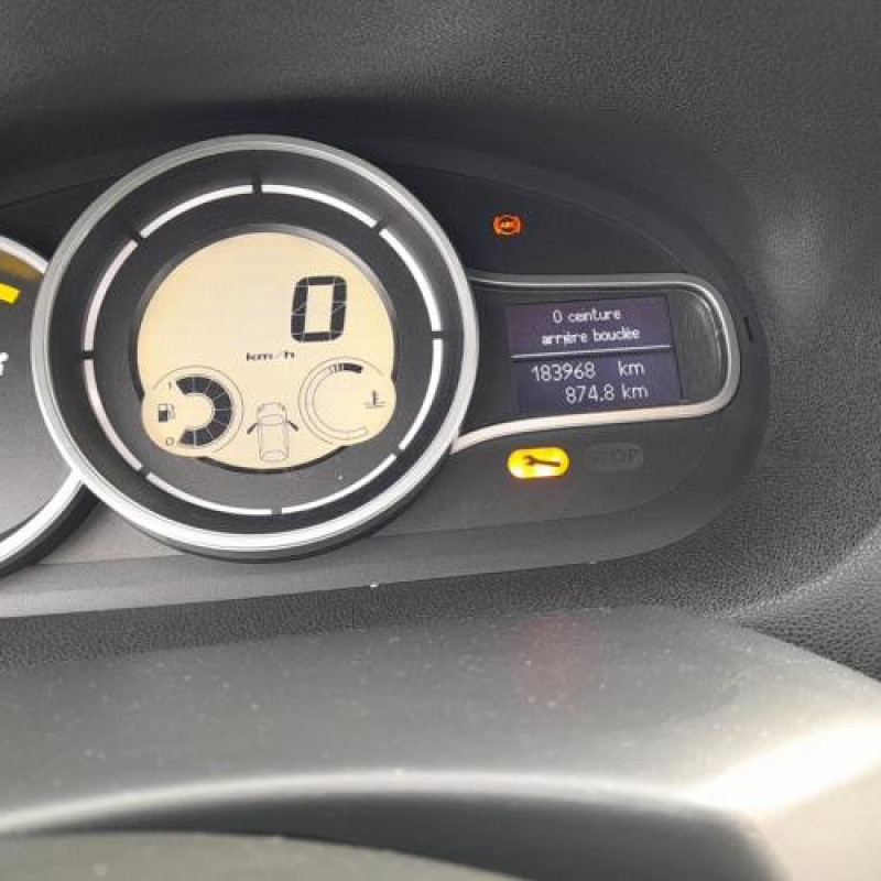 Pretensionneur de ceinture avant droit RENAULT MEGANE 3 Photo n°11