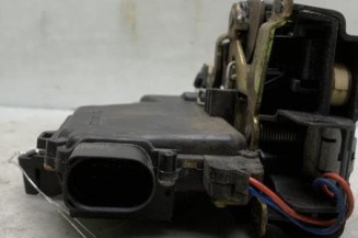 Serrure avant gauche VOLKSWAGEN GOLF 4